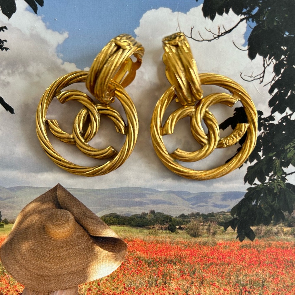 Vintage Chanel Earrings - Double CC